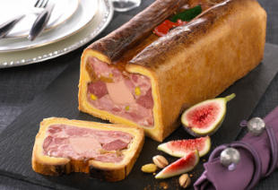 photo du produit de Noël Pâté de filet de canard en croûte et son medaillon de bloc de foie gras de canard .                      ( en tranches)
