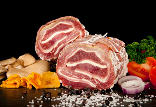 photo du produit de Noël Filet mignon de porc à la provençale                          ( tomates confites et jambon sec )                                              (mini 3 personnes )
